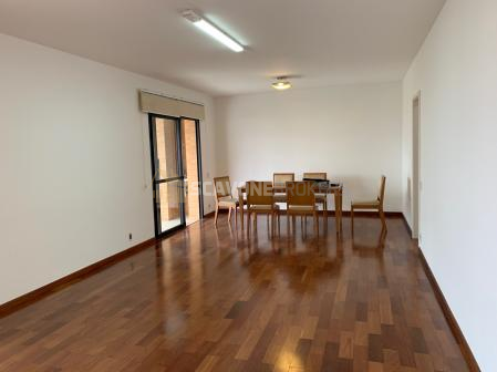 Apartamento no Villaggio Panamby para venda, 193m², 4 suítes em andar alto - São Paulo SP