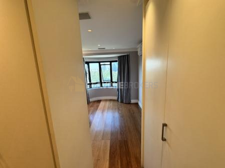 Apartamento para locação no Villaggio Panamby de 160m², com 3 suítes em andar alto - São Paulo SP