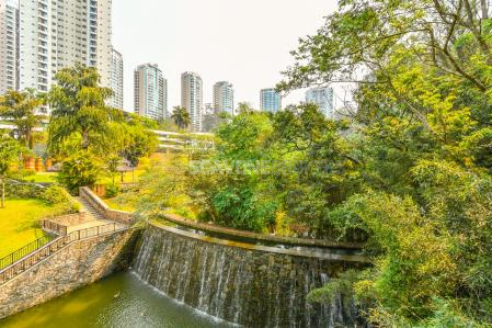 Apartamento para venda com 241m² e 3 suítes em andar alto no Villaggio Panamby - São Paulo SP