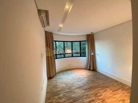 Apartamento para locação com 226m² e 4 suítes no Villaggio Panamby com linda vista
