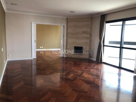 Apartamento para locação com 400m² e 4 suítes no Villaggio Panamby - São Paulo SP
