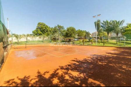 Casa de alto padrão com 3 suítes para venda ou locação no Condomínio Quinta do Golfe em Ribeirão Preto