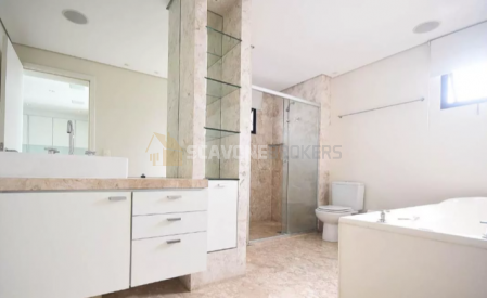 Apartamento para venda ou locação no Villaggio Panamby com 3 suítes sendo 226 m² em andar alto