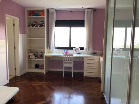 Apartamento para locação com 400m² e 4 suítes no Villaggio Panamby - São Paulo SP