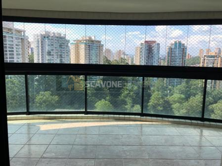 Apartamento para locação com 400m² e 4 suítes no Villaggio Panamby - São Paulo SP