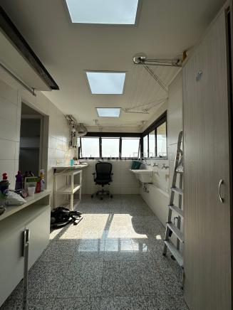 Apartamento para locação com 400m² e 4 suítes no Villaggio Panamby em andar alto - São Paulo SP