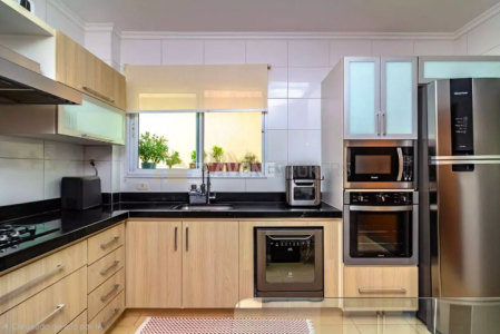 Casa de alto padrão com 3 suítes para venda ou locação no Condomínio Quinta do Golfe em Ribeirão Preto