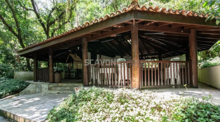 Apartamento para venda com 241m² e 3 suítes em andar alto no Villaggio Panamby - São Paulo SP