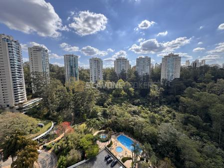 Apartamento para aluguel no Villaggio Panamby, 160m², com 3 suítes, em andar alto - São Paulo SP