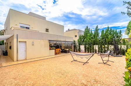 Casa de alto padrão com 3 suítes para venda ou locação no Condomínio Quinta do Golfe em Ribeirão Preto