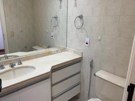 Apartamento para locação com 152m² e 4 dormitórios no Villaggio Panamby em andar alto - São Paulo SP