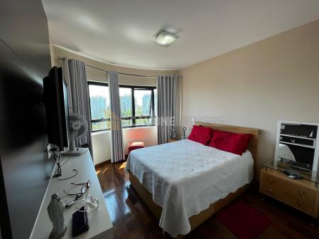 Apartamento locação no Villaggio Panamby com 4 suítes sendo 226 m² em andar alto