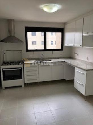 Apartamento para venda com 320m² e 4 suítes em Villaggio Panamby com vista maravilhosa em andar alto