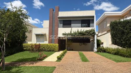Casa de alto padrão com 3 suítes para venda ou locação no Condomínio Quinta do Golfe em Ribeirão Preto
