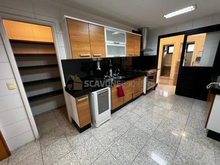 Apartamento para locação com 241 m² e 4 suítes no Villaggio Panamby com linda vista