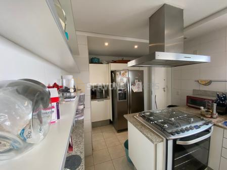 Apartamento no Villaggio Panamby, para locação com 280m², 4 suítes, em andar alto - SP