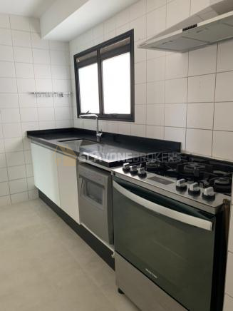Apartamento para locação no Villaggio Panamby, 160m², com 3 dormitórios e linda vista - São Paulo SP