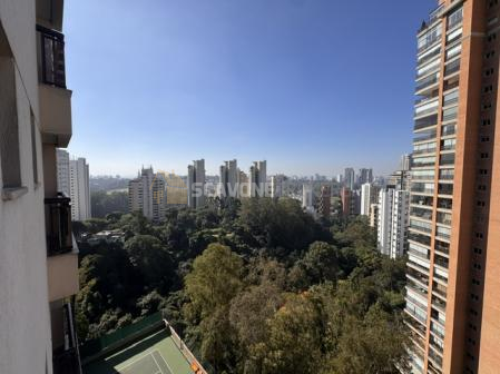 Apartamento no Voo do Tangará com 240m² e 3 suítes para locação no Panamby, São Paulo - SP