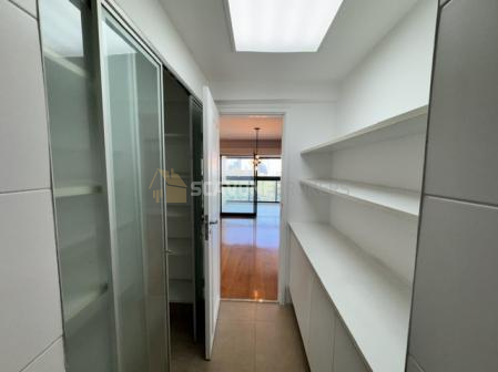 Apartamento para locação no Villaggio Panamby de 160m², com 3 suítes em andar alto - São Paulo SP