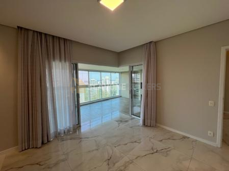 Apartamento para locação com 207m² e 4 suítes no Villaggio Panamby em andar alto- São Paulo SP