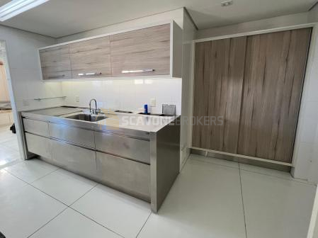 Apartamento para venda com 241m² e 3 suítes em andar alto no Villaggio Panamby - São Paulo SP