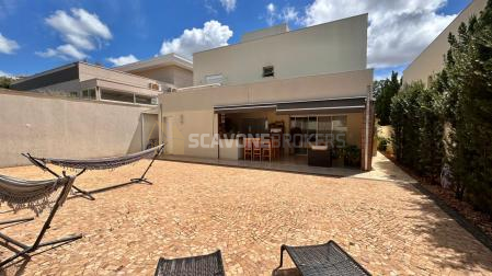 Casa de alto padrão com 3 suítes para venda ou locação no Condomínio Quinta do Golfe em Ribeirão Preto