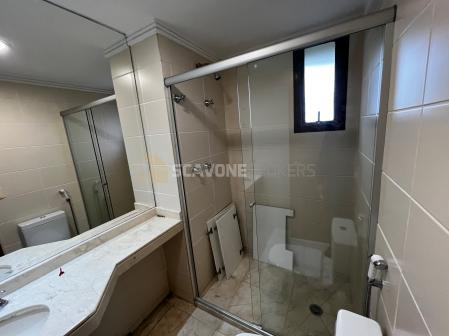 Apartamento para locação com 241 m² e 4 suítes no Villaggio Panamby com linda vista