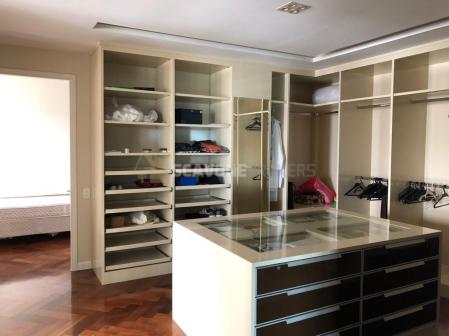 Apartamento para locação com 400m² e 4 suítes no Villaggio Panamby - São Paulo SP