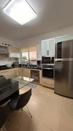 Casa de alto padrão com 3 suítes para venda ou locação no Condomínio Quinta do Golfe em Ribeirão Preto